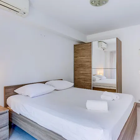 Suede 2 Ap4208 By Riviera Homes 아파트 *