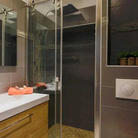 아파트 Suede 2 Ap4208 By Riviera Homes *